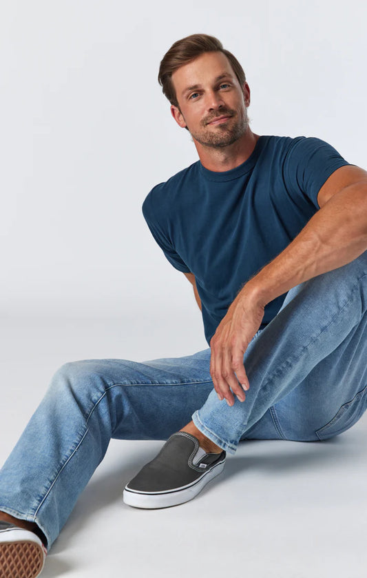 Zach Straight Leg Jean Light Foggy Feather Blue